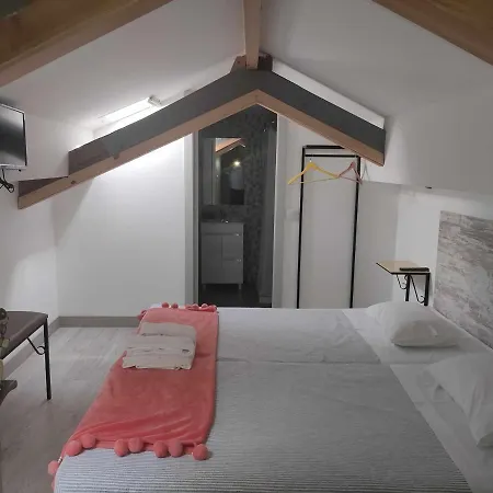 Alojamento de Acomodação e Pequeno-almoço Litos Al Local 3*